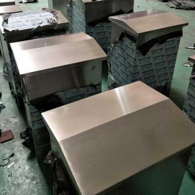 不锈钢制品小方块磨砂加工厂（不锈钢研磨加工）