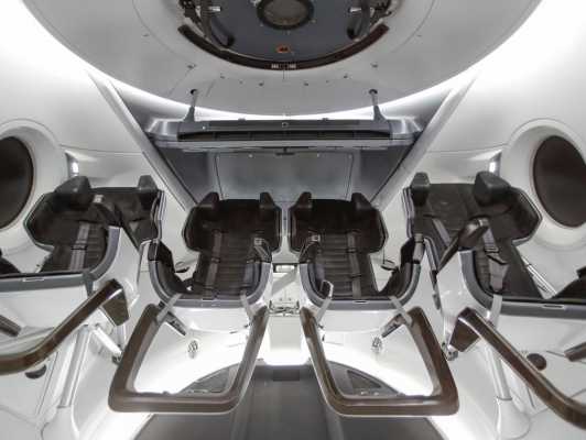 SpaceX载人龙飞船内部设计如何（不锈钢制品的制作设备视频）-图3