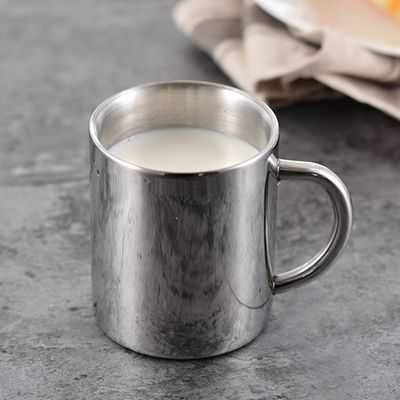 不锈钢杯能装热牛奶吗（不锈钢制品热牛奶）