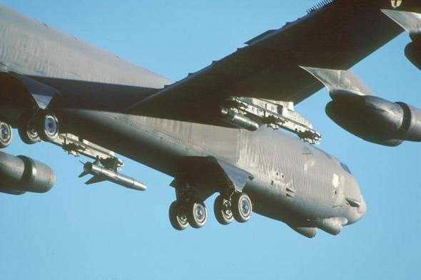 B-52轰炸机为什么能服役到100岁（中坚不锈钢制品有限公司）-图2