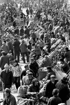 六七十年代，农民过年赶大集主要买些什么（三乡不锈钢制品厂）